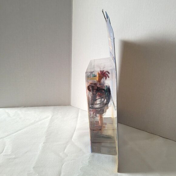 Vintage Chicken Run Rocky Action Figure with Grappling Hook - New in Package - Picture 3 of 6